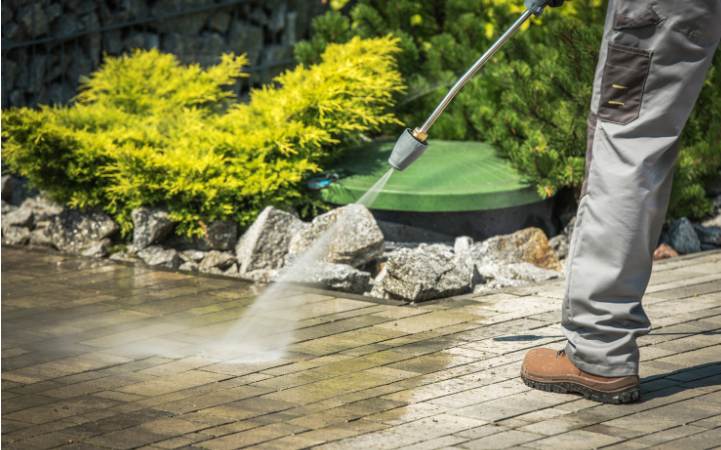 Why Choose Our Pressure Washing Services