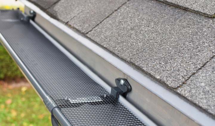 Why Choose The Sparkle Gang Gutter Cleaning Company